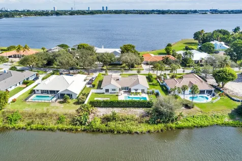 3125 Embassy Drive West Palm Beach FL 33401
