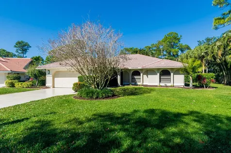 1190 Sw Live Oak Cove Port Saint Lucie FL 34986
