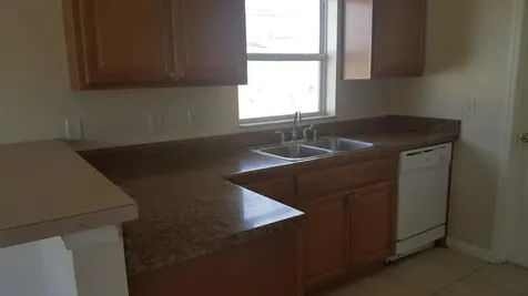 529 SW Baoy Avenue Port Saint Lucie FL 34983