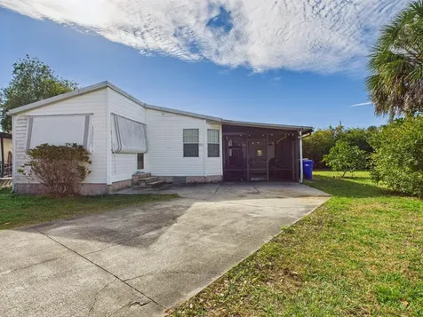 102 Ne 8th Avenue Okeechobee FL 34972