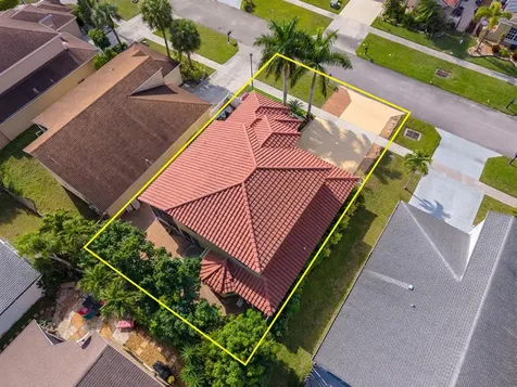 18956 La Costa Lane Boca Raton FL 33496