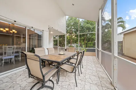 18956 La Costa Lane Boca Raton FL 33496