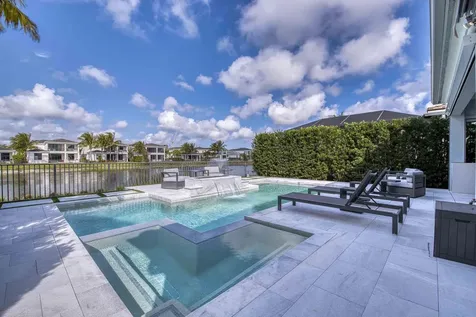 13651 Artisan Circle Palm Beach Gardens FL 33418