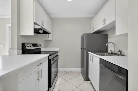 24 Crossings Circle Boynton Beach FL 33435