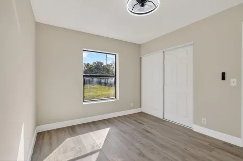 24 Crossings Circle Boynton Beach FL 33435