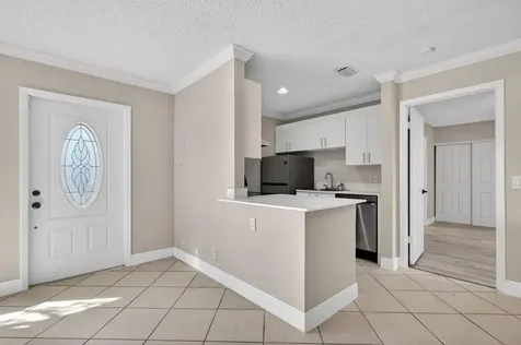 24 Crossings Circle Boynton Beach FL 33435