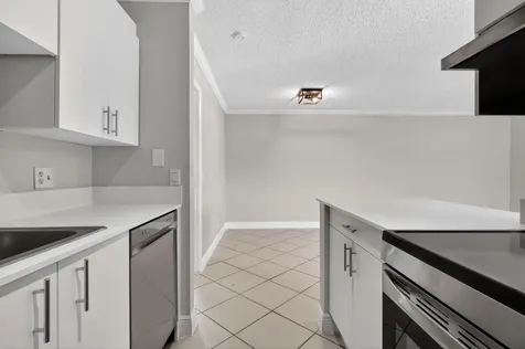 24 Crossings Circle Boynton Beach FL 33435