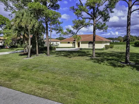 5649 Sea Biscuit Road Palm Beach Gardens FL 33418
