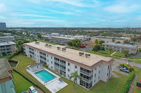 236 Castlewood Drive North Palm Beach FL 33408