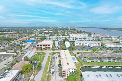 236 Castlewood Drive North Palm Beach FL 33408
