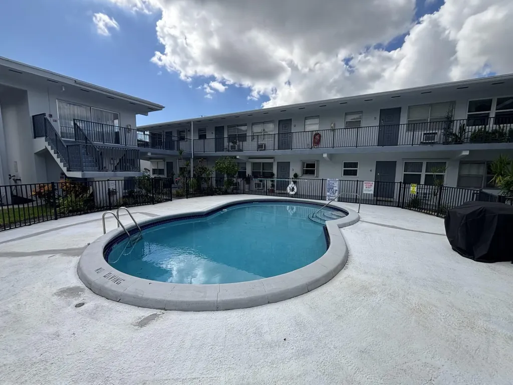 3510 Harrison Street Hollywood FL 33021