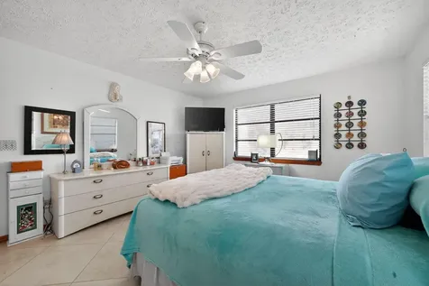 4543 Se Dryfus Avenue Stuart FL 34997