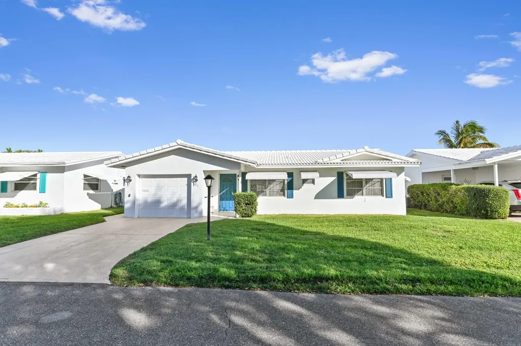 1105 Reposo Avenue Boynton Beach FL 33426