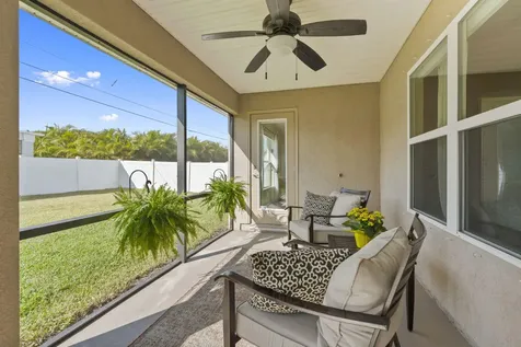 2066 Sw Quarry Street Port Saint Lucie FL 34953