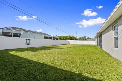 2066 Sw Quarry Street Port Saint Lucie FL 34953