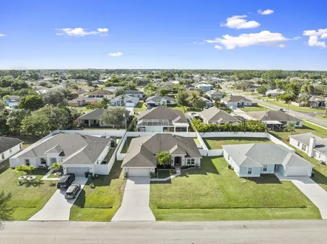 2066 Sw Quarry Street Port Saint Lucie FL 34953