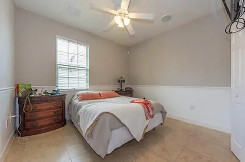 4250 Diamond Square Vero Beach FL 32967