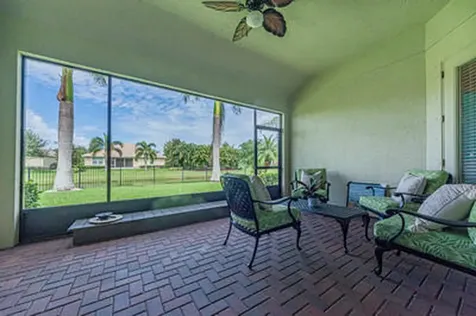 4250 Diamond Square Vero Beach FL 32967