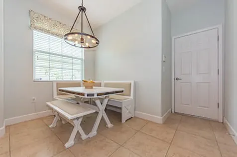 4250 Diamond Square Vero Beach FL 32967