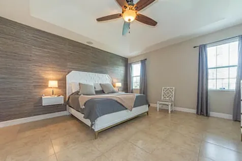 4250 Diamond Square Vero Beach FL 32967