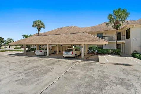 19101 Se Sea Turtle Court Jupiter FL 33469