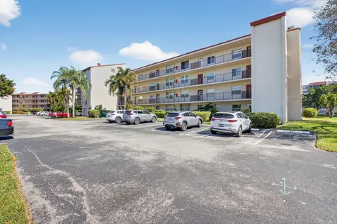 27 Abbey Lane Delray Beach FL 33446
