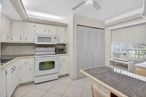 27 Abbey Lane Delray Beach FL 33446