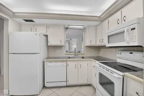 27 Abbey Lane Delray Beach FL 33446