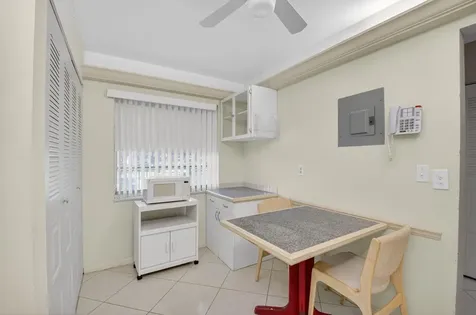 27 Abbey Lane Delray Beach FL 33446