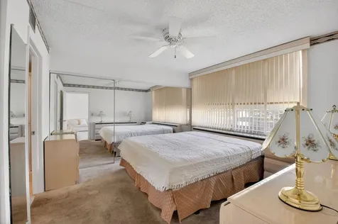27 Abbey Lane Delray Beach FL 33446