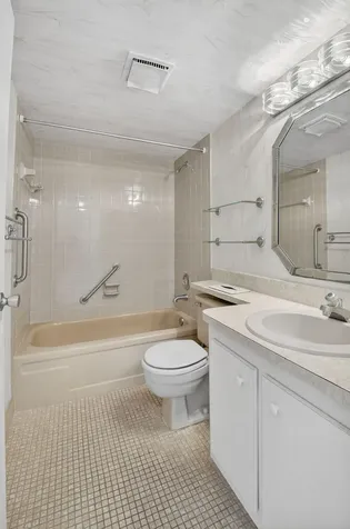 27 Abbey Lane Delray Beach FL 33446