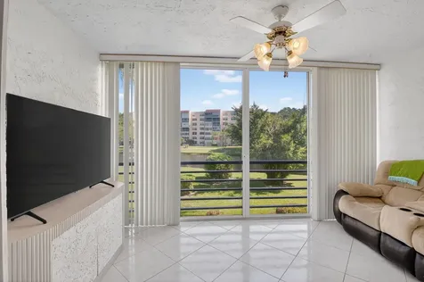 27 Abbey Lane Delray Beach FL 33446