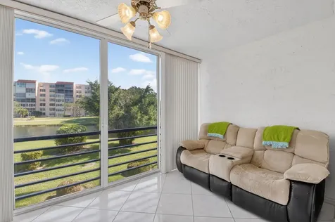 27 Abbey Lane Delray Beach FL 33446