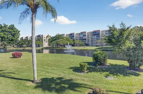 27 Abbey Lane Delray Beach FL 33446
