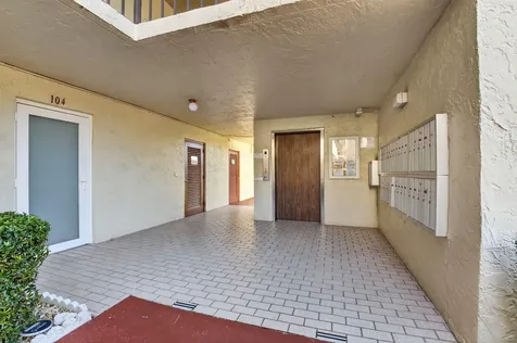 27 Abbey Lane Delray Beach FL 33446