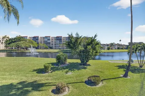 27 Abbey Lane Delray Beach FL 33446