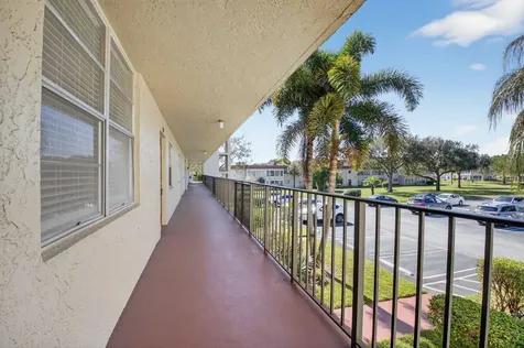 27 Abbey Lane Delray Beach FL 33446