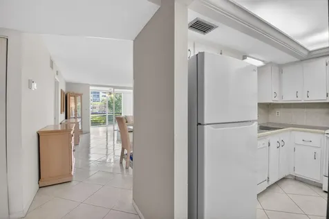 27 Abbey Lane Delray Beach FL 33446