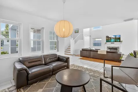 45 Windsor Lane Palm Beach Gardens FL 33418
