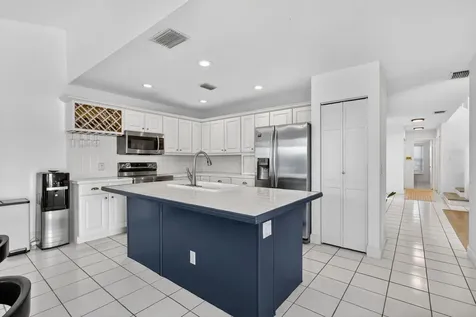 45 Windsor Lane Palm Beach Gardens FL 33418