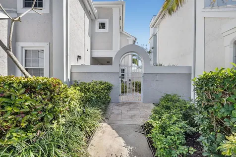 45 Windsor Lane Palm Beach Gardens FL 33418