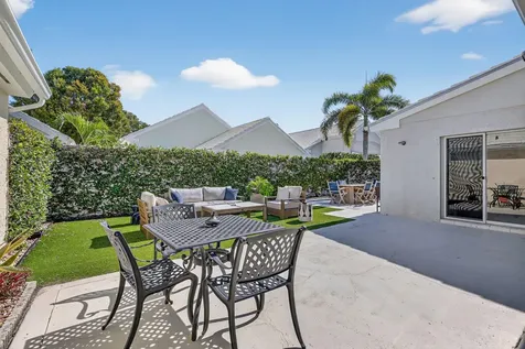 45 Windsor Lane Palm Beach Gardens FL 33418