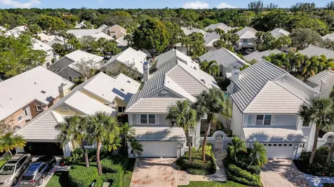 45 Windsor Lane Palm Beach Gardens FL 33418