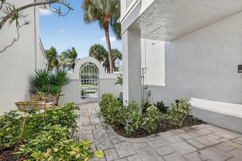 45 Windsor Lane Palm Beach Gardens FL 33418