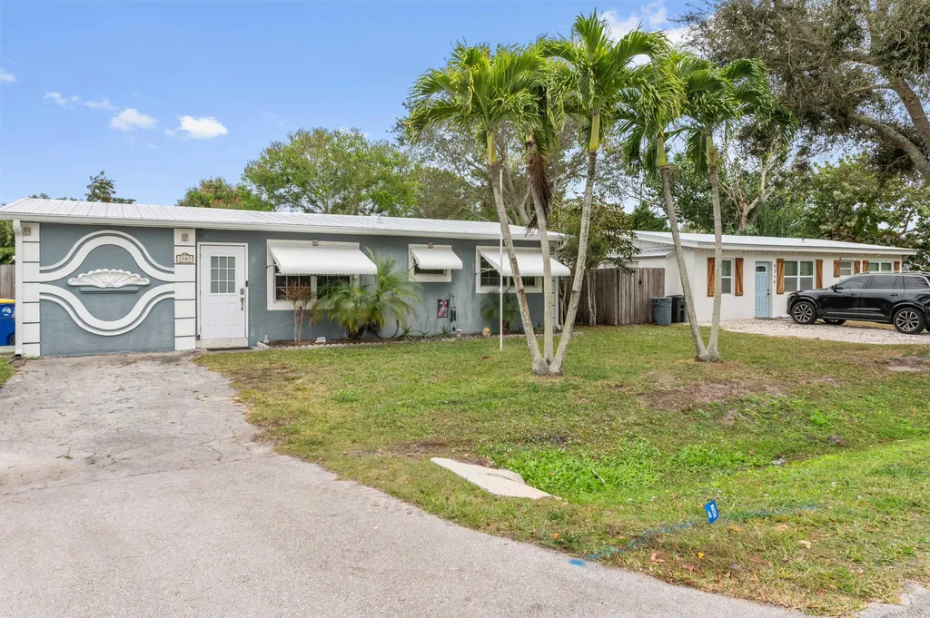 5709 Se Indigo Avenue Stuart FL 34997