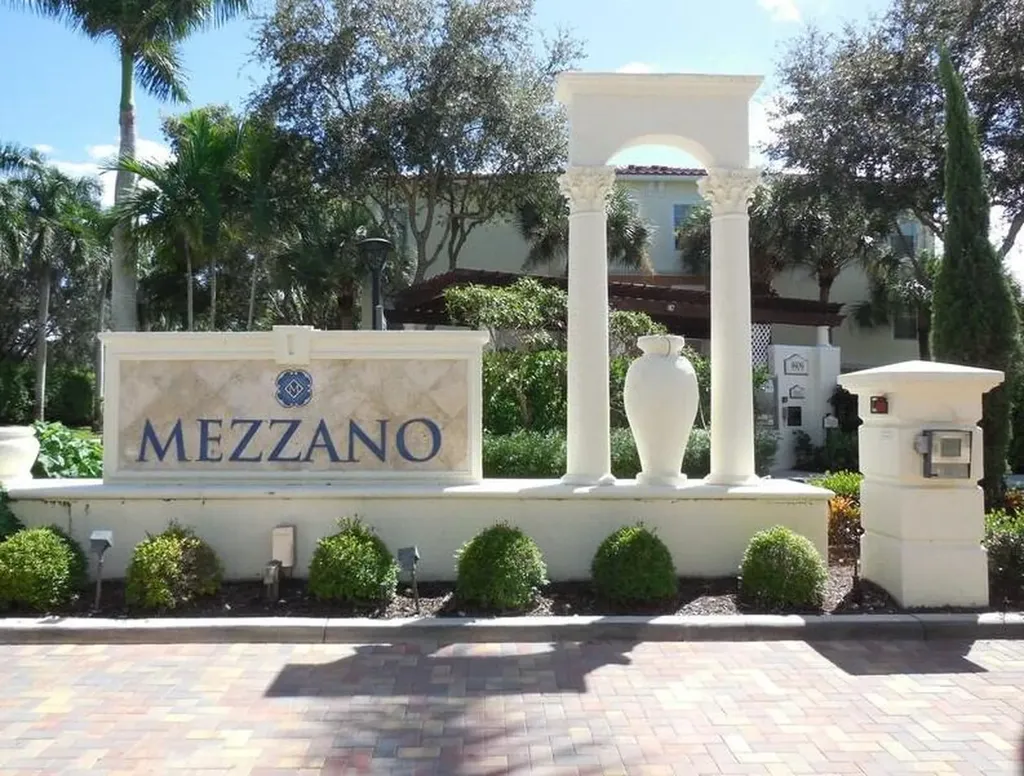 9873 Baywinds Drive West Palm Beach FL 33411