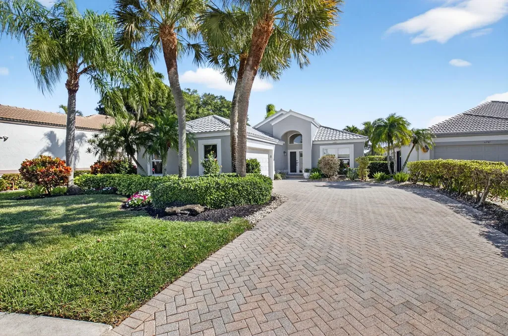 11801 Fountainside Circle Boynton Beach FL 33437