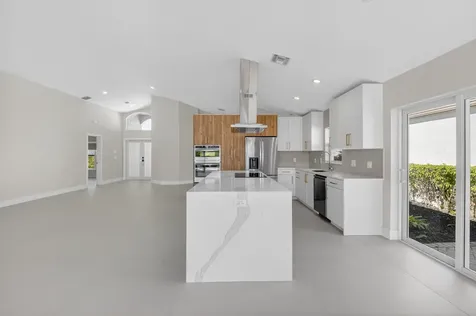 11801 Fountainside Circle Boynton Beach FL 33437