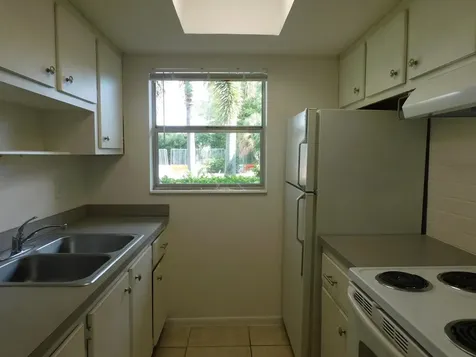 640 SE 2nd Avenue Boynton Beach FL 33435