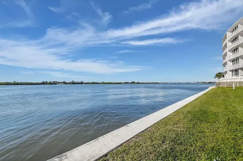 2760 S Ocean Boulevard Palm Beach FL 33480